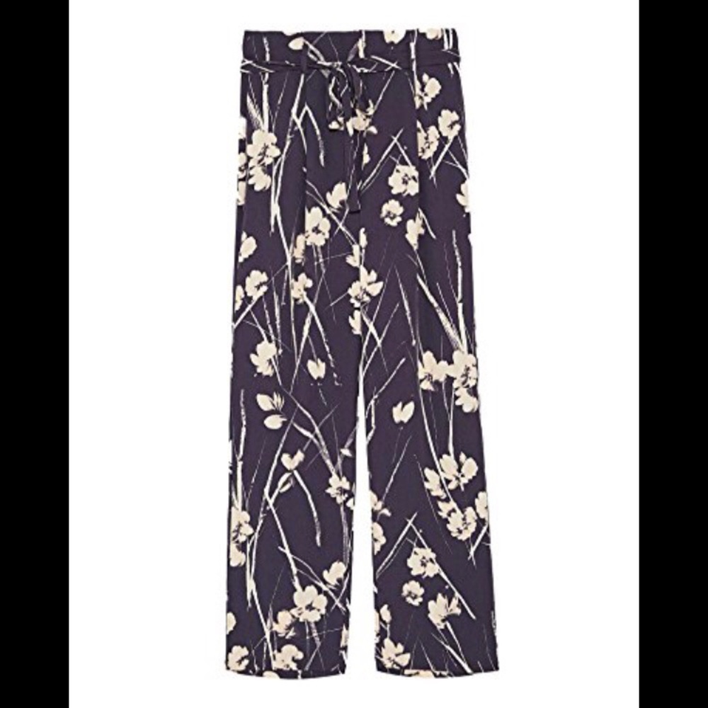 ✖️SOLD✖️ Zara Floral Print Trousers - Picture 5 of 5